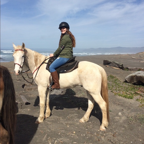 Meet your posher, Morgan! - Picture 2 of 4